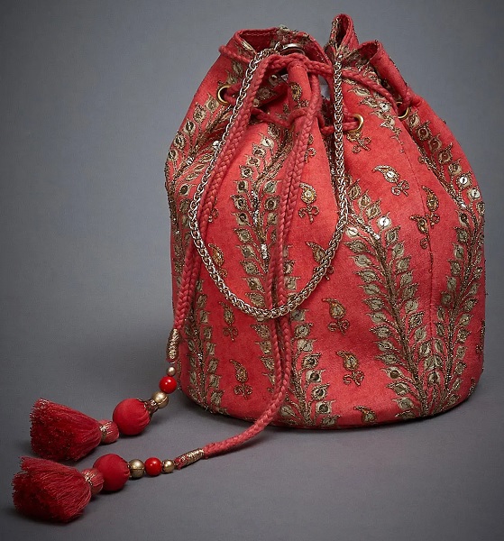 20 Latest Designs of Potli Bags for Women with Trendy Look