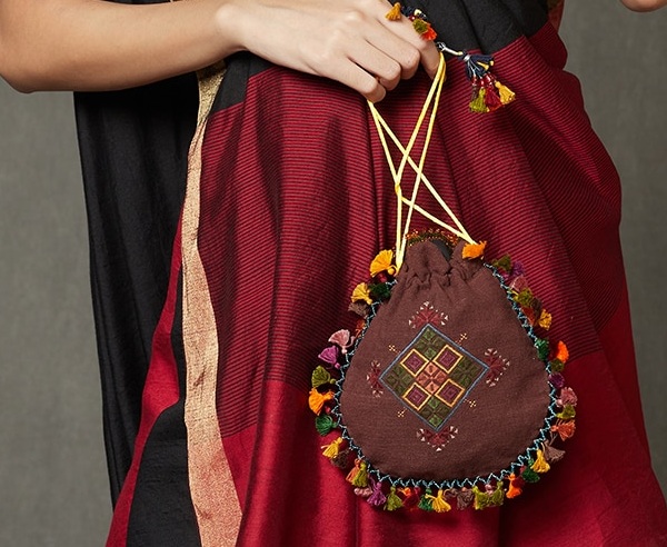 20 Latest Designs of Potli Bags for Women with Trendy Look