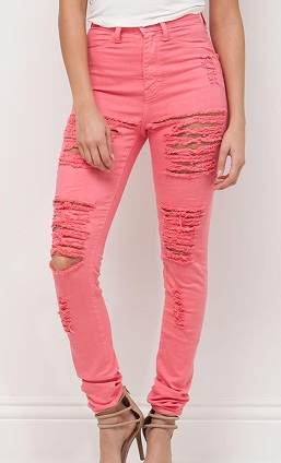 9 Stunning Designs of Pink Colored Jeans for Men and Women