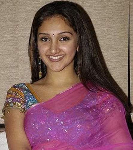 Plain Sarees With Designer Blouse Designs - 20 Beautiful Collection