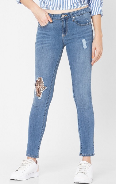 15 Trending Models of Skinny Jeans Styles for Men and Women