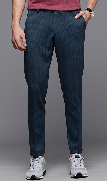 20 Stylish Models of Blue Trousers For Men and Women