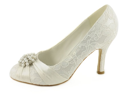 15 Trendy Collection of Wedding Shoes for Brides in 2023