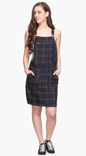 25 Latest Designs of Pinafore Dresses for Women &amp; Girls in 2023