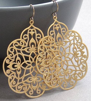 15 Latest Designs of Long Earrings For Women in 2023