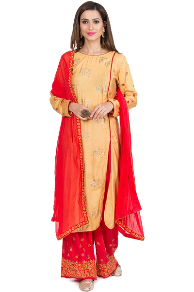 15 Latest Collection of Pakistani Salwar Kameez Designs in 2023