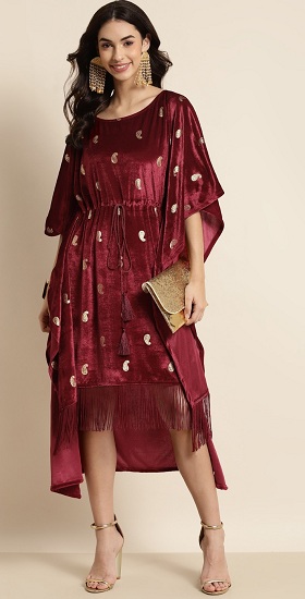 25 Gorgeous Velvet Dresses for Ladies in Special Occasions