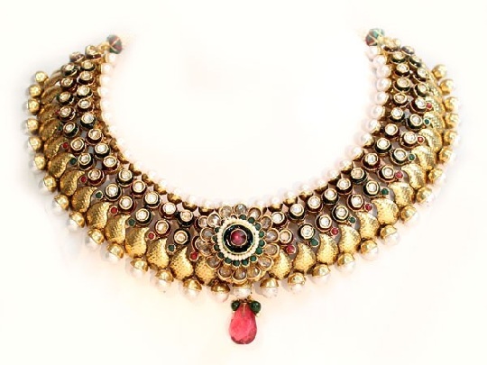 15 Latest Designs of Designer Necklaces in Various Styles