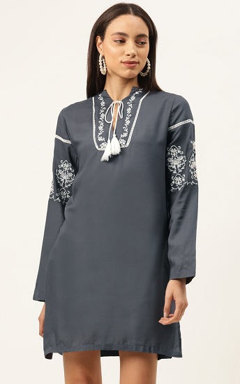 25 Stunning Collection of Embroidered Dresses for Mesmerize Look