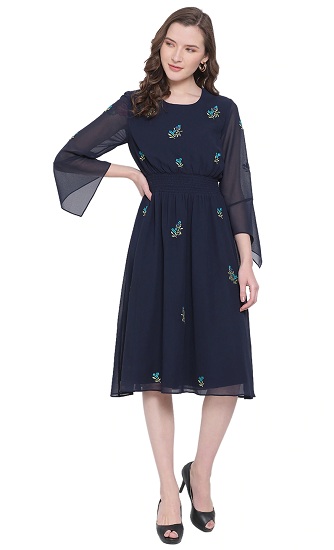 25 Stunning Collection of Embroidered Dresses for Mesmerize Look