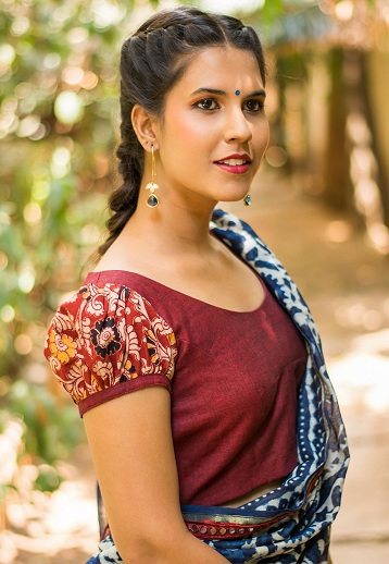 50 Stunning Collection of Blouse Designs for Different Sarees