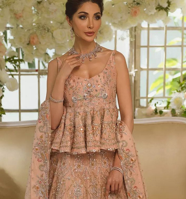 40 Best Collection of Lehenga Blouse Designs in Fashion World