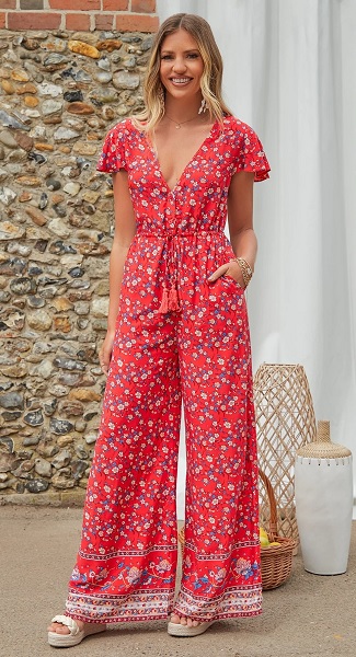 15 Beautiful Floral Jumpsuits for Women with Stylish Look