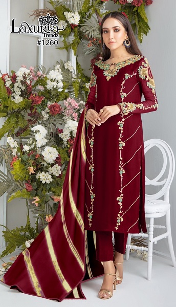 15 Trendy Collection of Pakistani Kurtis for Beautiful Look