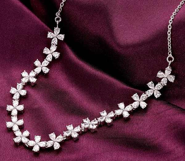 25 Trendy Silver Necklace Designs for Ladies with Stunning Look