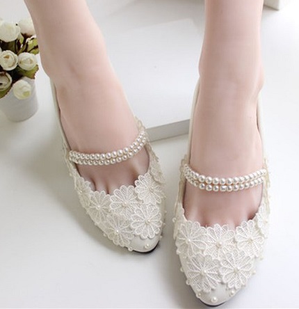 White Shoes for Men &amp; Women - 15 New Designs for Classy Look