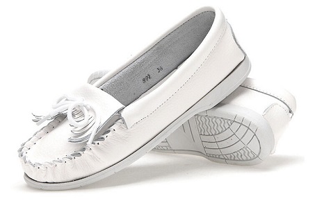White Shoes for Men &amp; Women - 15 New Designs for Classy Look