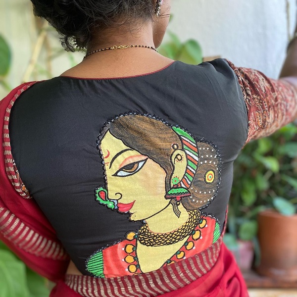 Black Blouse Designs: 25 Beautiful Models For Any Occasion