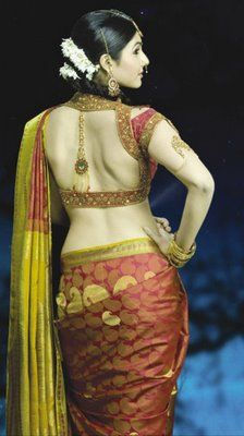 35 Beautiful Bridal Blouse Designs For Stunning Look At Wedding