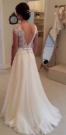 15 Stylish Backless Dress Designs for Women in Fashion