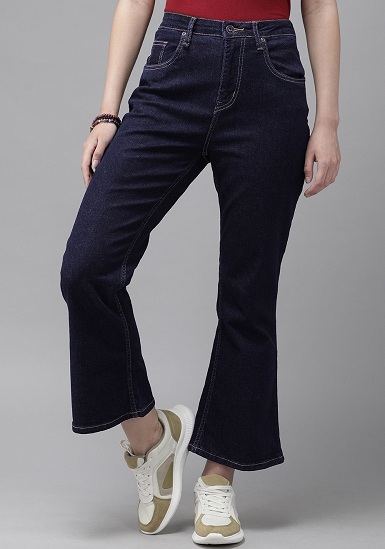 15 Modern Designs of Bootcut Jeans for Men and Women