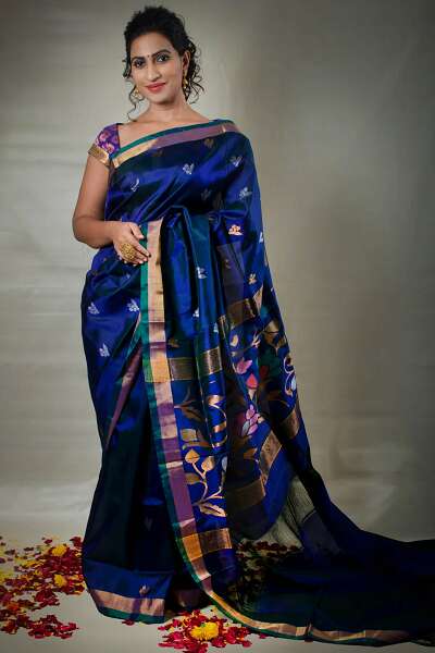 15 Modern Designs of Jamdani Sarees for Classy Look