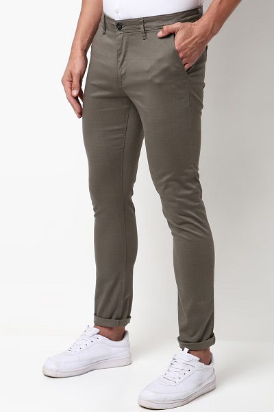 10 Trendy Collection of Chino Pants for Men and Women
