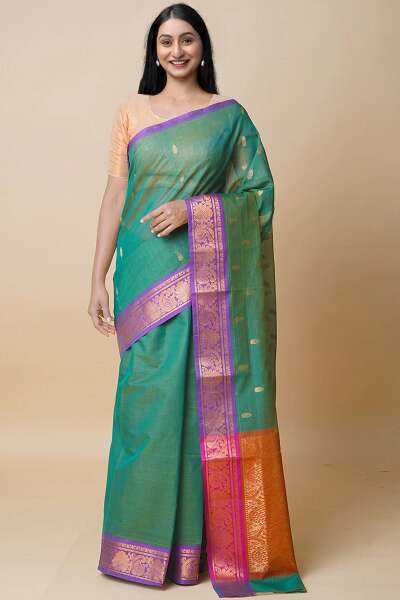 15 Traditional Designs of Gadwal Sarees For A Graceful Look!