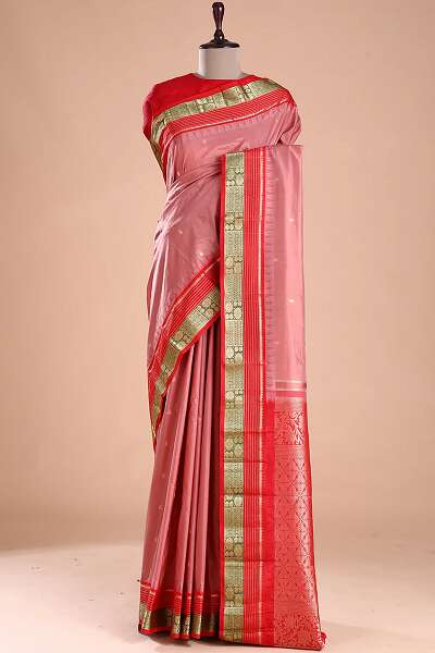 15 Traditional Designs of Gadwal Sarees For A Graceful Look!