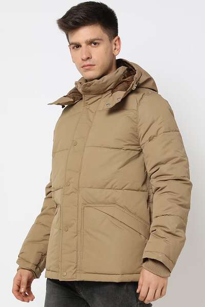 20 Latest Styles of Puffer Jackets for Men &amp; Women in Trend