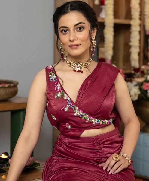 20 Modern Sleeveless Blouse Designs Catalogue in 2024