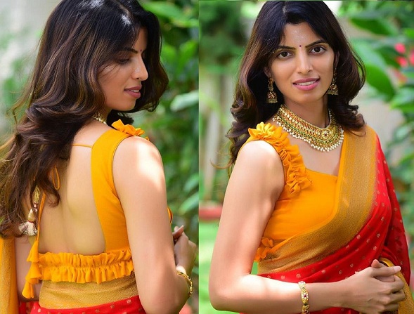 20 Modern Sleeveless Blouse Designs Catalogue in 2024