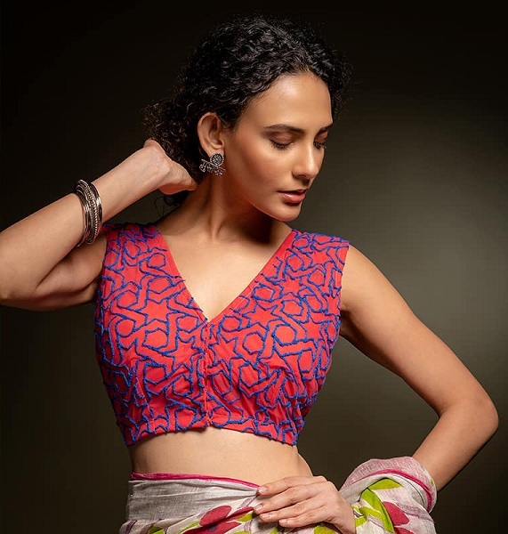 20 Modern Sleeveless Blouse Designs Catalogue in 2024