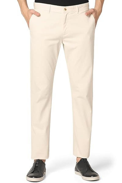 Top 20 Trendy Styles of Matching Pants for Black Shirt