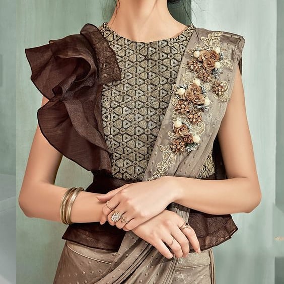 40+ Fashionable Front Neck Blouse Designs for 2024