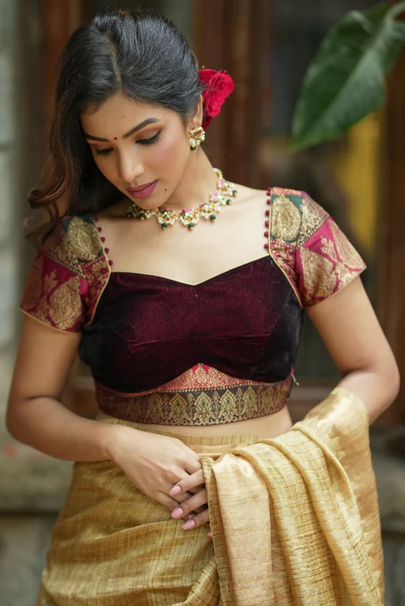 40+ Fashionable Front Neck Blouse Designs for 2024