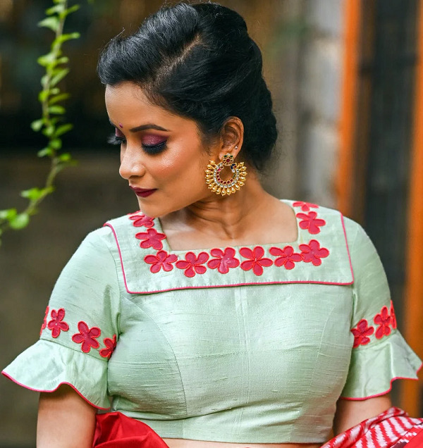 40+ Fashionable Front Neck Blouse Designs for 2024