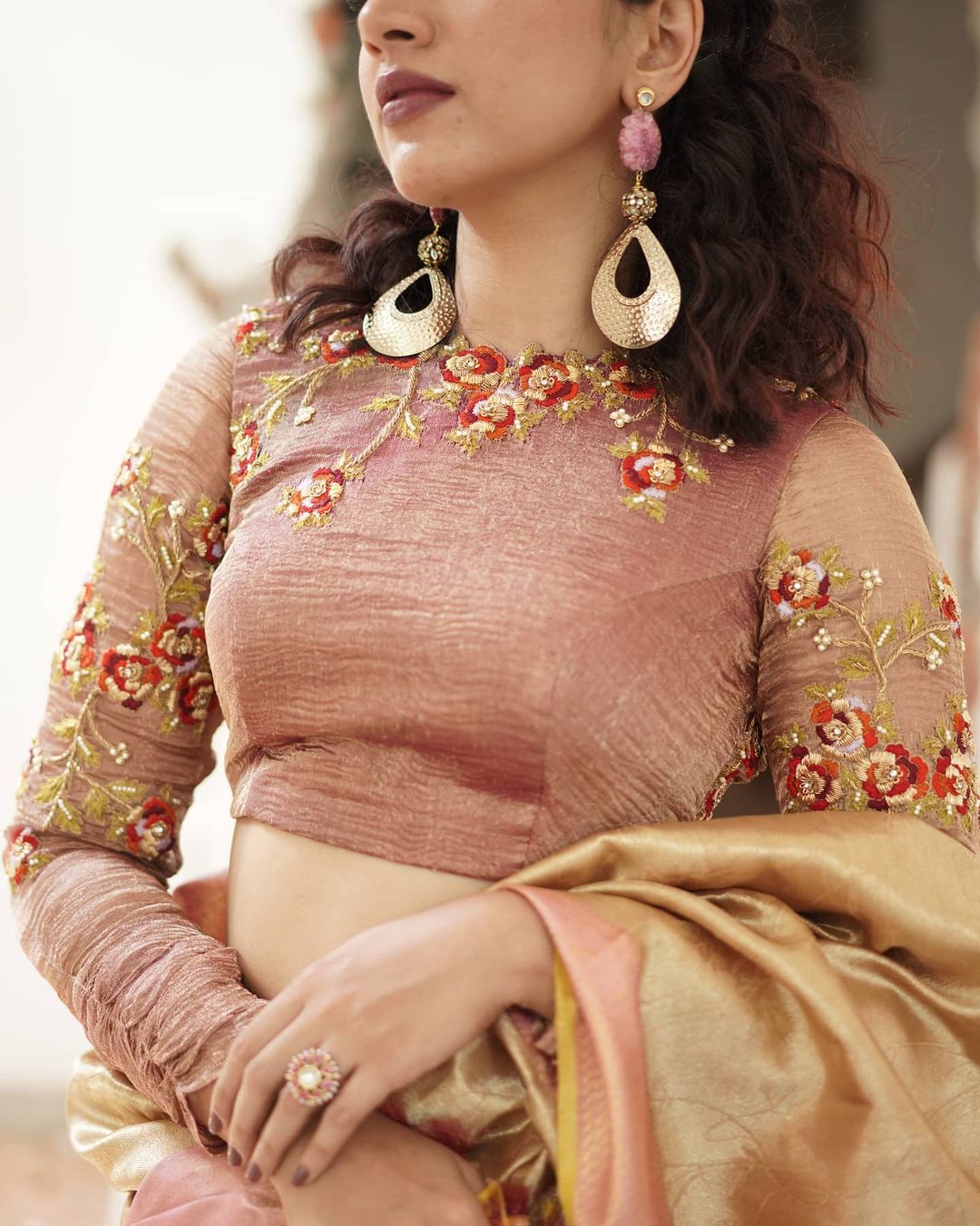 35+ Stylish Full Sleeve Blouse Designs You'll Love 2024