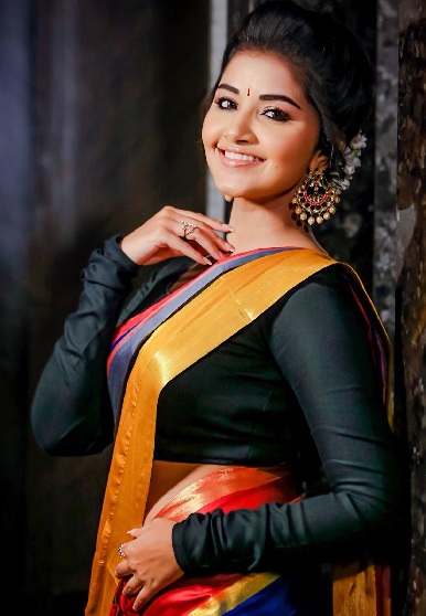 35+ Stylish Full Sleeve Blouse Designs You'll Love 2024