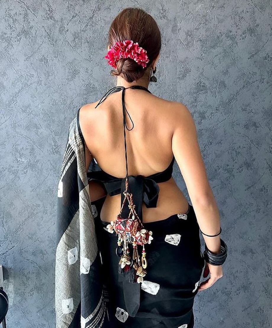 15 Elegant Bow Blouse Styles | Latest Trends 2024